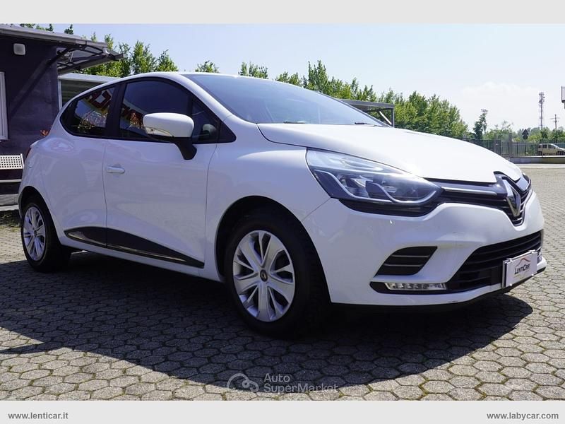 Usata Renault Clio V Business 75 CV (55 kW) 2020 Bianco Berlina
