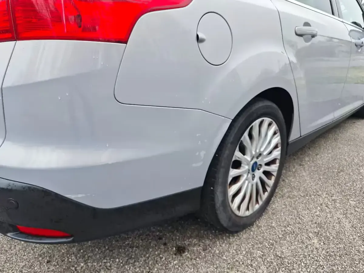Usata Ford Focus 105 CV (77 kW) 2012 Station wagon