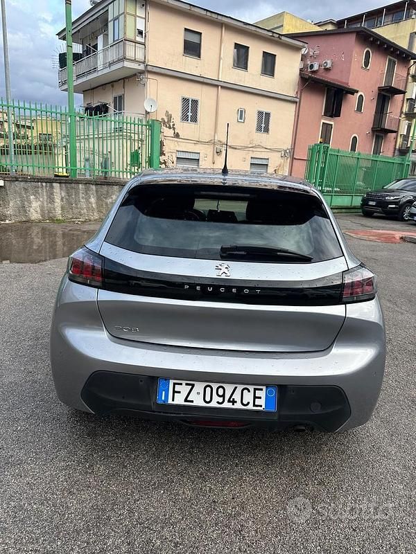 Usata Peugeot 208 Active 74 CV (54 kW) 2019 Grigio Utilitaria