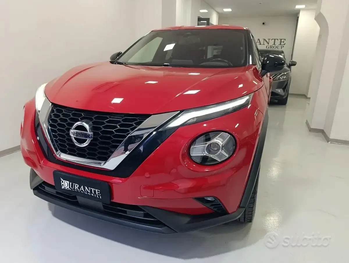Usata Nissan Juke N-Connecta 114 CV (83 kW) 2022 Rosso SUV
