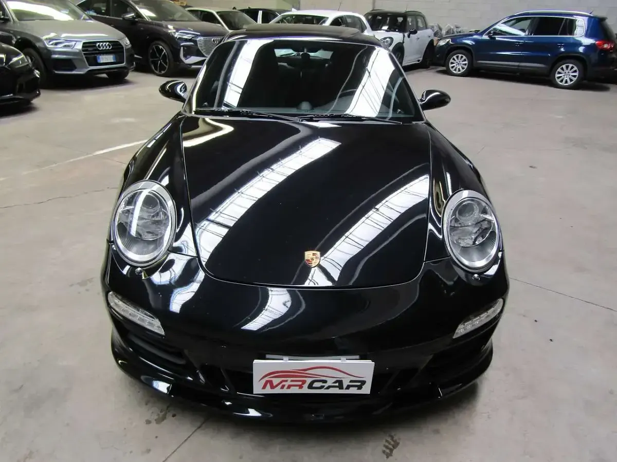 Usata Porsche 911 Carrera 325 CV (239 kW) 2007 Basalt black metallic Coupé