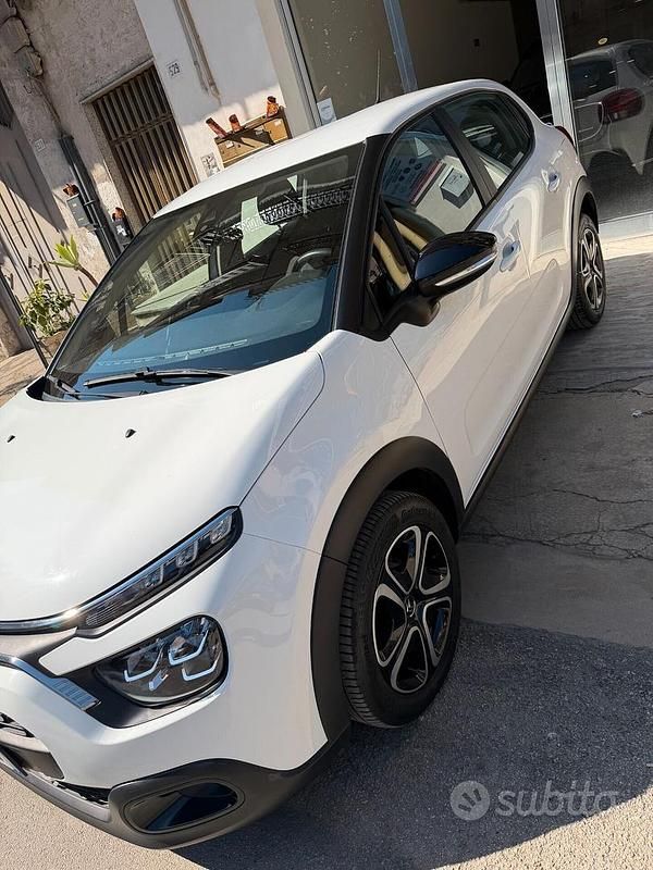 Usata Citroën C3 Feel 102 CV (75 kW) 2022 Bianco Utilitaria