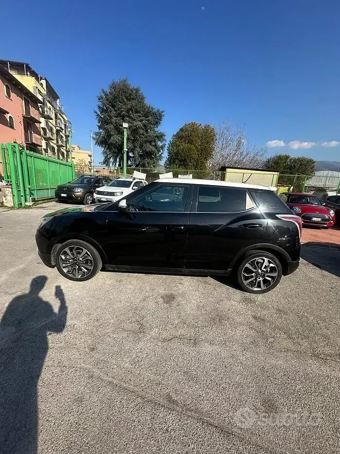 Usata SsangYong Tivoli 115 CV (84 kW) 2017 Nero SUV