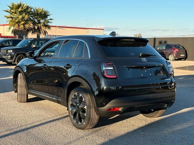Nuova Fiat 600 La Prima 101 CV (74 kW) 2025 Nero SUV