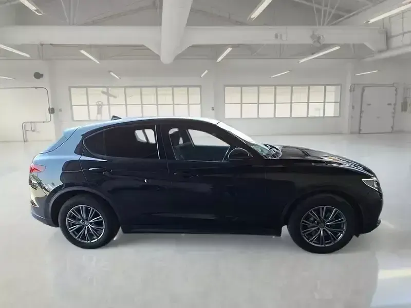 Usata Alfa Romeo Stelvio Business 190 CV (139 kW) 2021 SUV