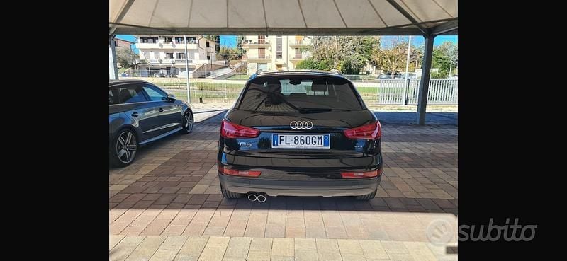 Usata Audi Q3 Business 150 CV (110 kW) 2015 Nero SUV