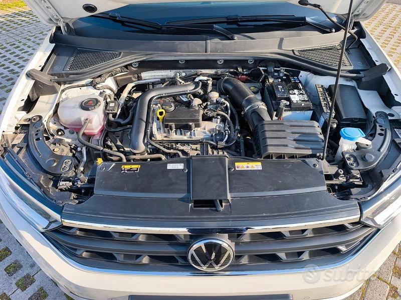 Usata VW T-Roc R-line 110 CV (80 kW) 2023 Bianco SUV