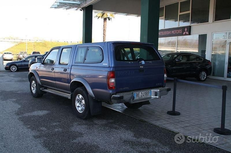 Usata Nissan Navara 1999 Blu Pick-up