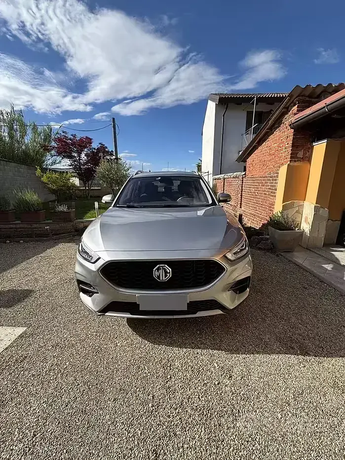 Usata MG ZS Comfort 106 CV (77 kW) 2024 Grigio SUV