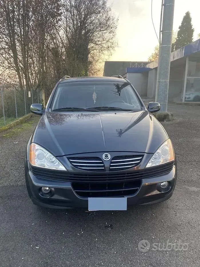 Usata SsangYong Kyron 141 CV (103 kW) 2006 Nero SUV