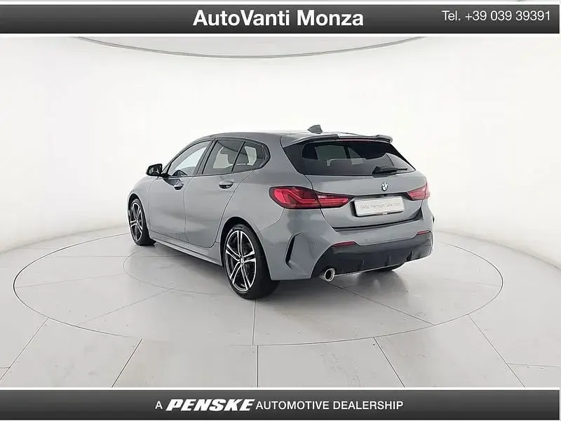 Usata BMW 118 M Sport 140 CV (102 kW) 2022 Grigio Utilitaria