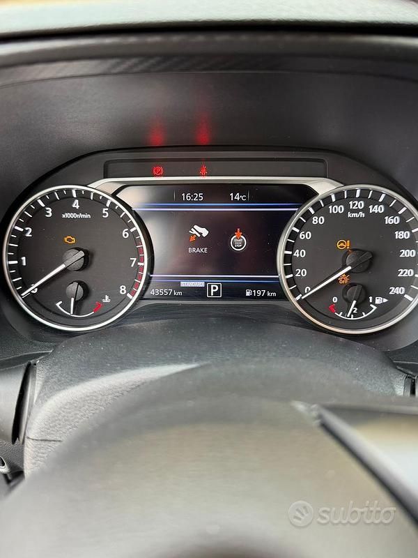 Usata Nissan Juke N-Connecta 114 CV (83 kW) 2022 Nero SUV