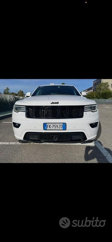 Bianco Usata 2017 Jeep Grand Cherokee Overland SUV | 23.000 € (Molto cara) - Immagine 1/4