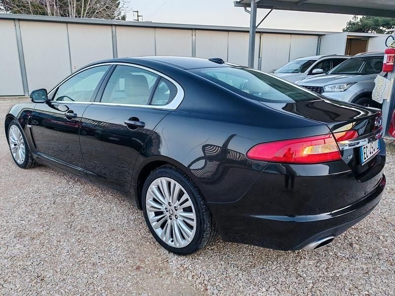 Usata Jaguar XF Premium Luxury 240 CV (176 kW) 2010 Nero Berlina
