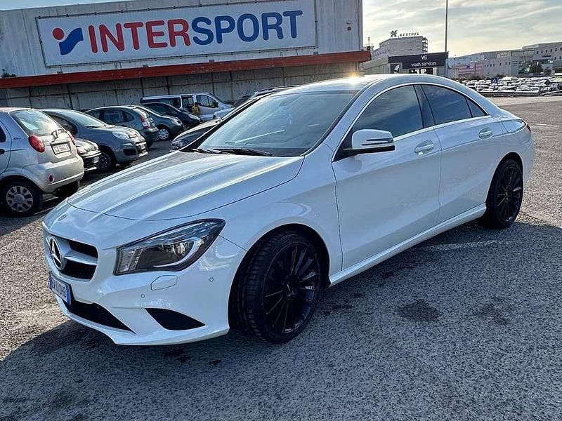Usata Mercedes CLA200 Premium 136 CV (100 kW) 2014 Bianco Berlina
