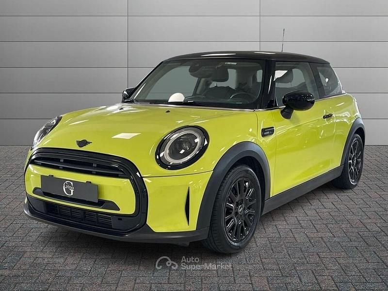 Usata Mini Cooper Clubman Classic 136 CV (100 kW) 2023 Giallo Station wagon