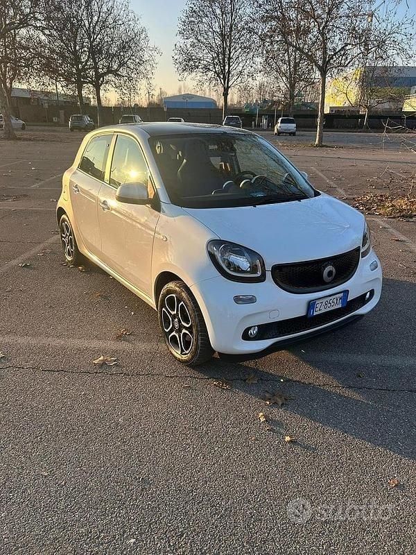 Usata Smart ForFour 2015 Bianco Utilitaria