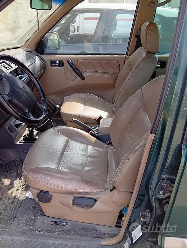 Usata Nissan Terrano 2000 Verde SUV