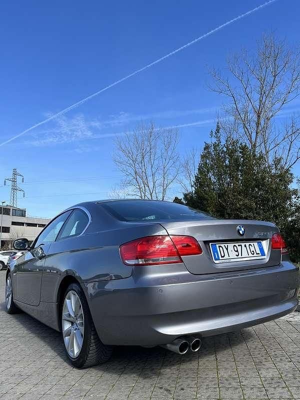 Usata BMW 325 Efficient Dynamics 218 CV (160 kW) 2009 Coupé