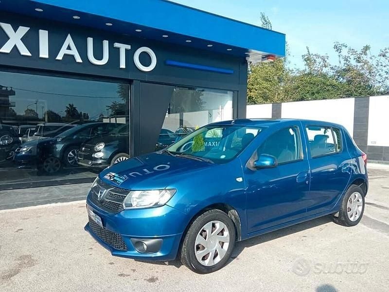 Usata Dacia Sandero 72 CV (52 kW) 2014 Blu Berlina