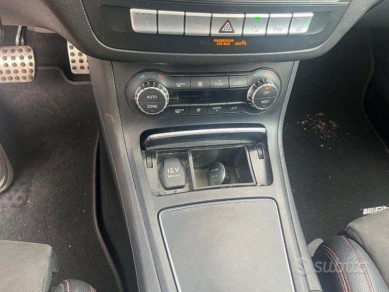 Usata Mercedes B200 AMG 136 CV (100 kW) 2017 Grigio Monovolume