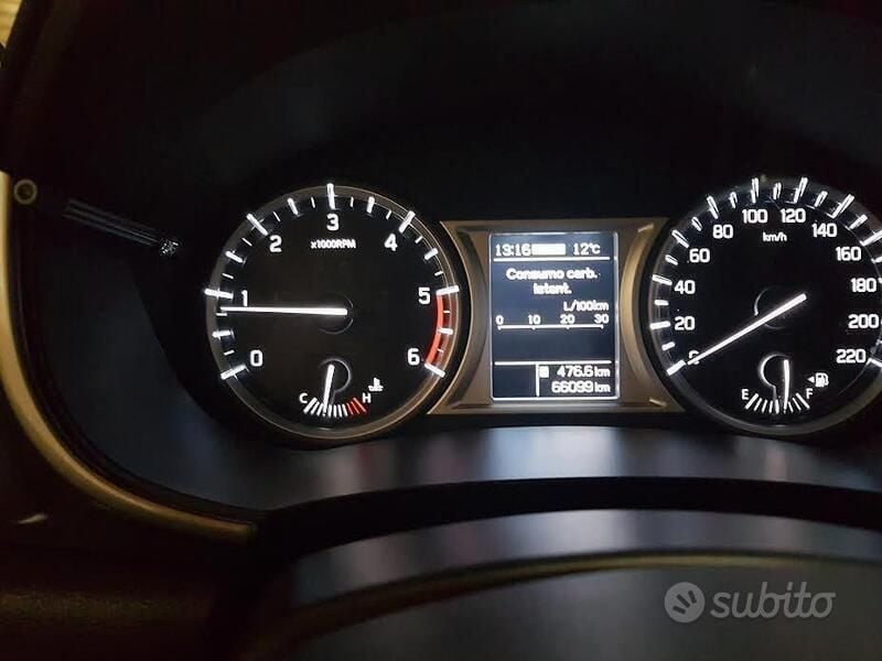 Usata Suzuki Vitara 120 CV (88 kW) 2015 Bianco SUV