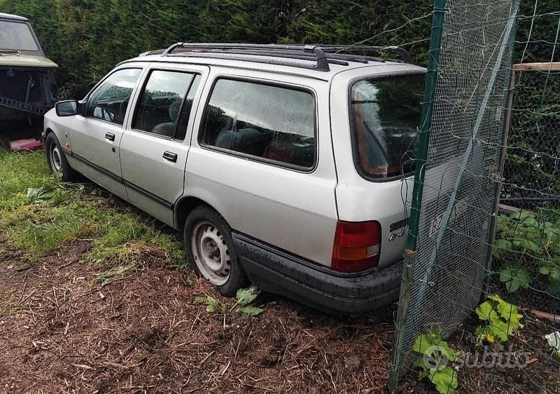 Usata Ford Sierra Ghia 1993 Station wagon