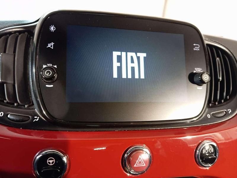 Usata Fiat 500 Dolcevita 69 CV (50 kW) 2024 Rosso Utilitaria