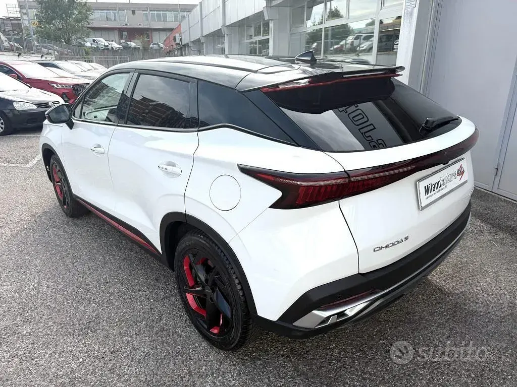 Usata Omoda 5 185 CV (136 kW) 2024 Bianco SUV
