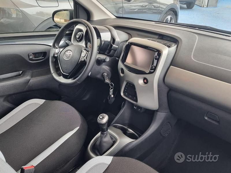 Usata Toyota Aygo X-pure 69 CV (50 kW) 2015 Non specificato Utilitaria