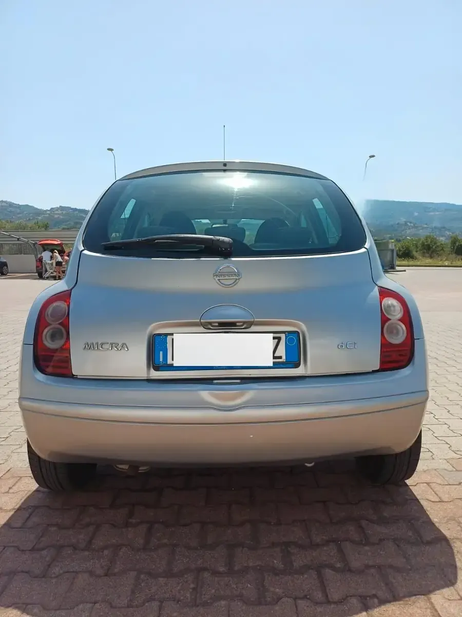 Usata Nissan Micra 86 CV (63 kW) 2007 Argento Berlina