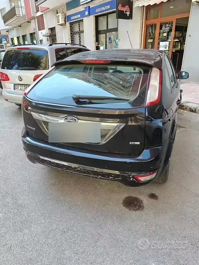 Usata Ford Focus Titanium 90 CV (66 kW) 2009 Nero Berlina