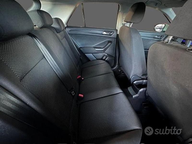Usata VW T-Roc Life 110 CV (80 kW) 2022 Grigio SUV