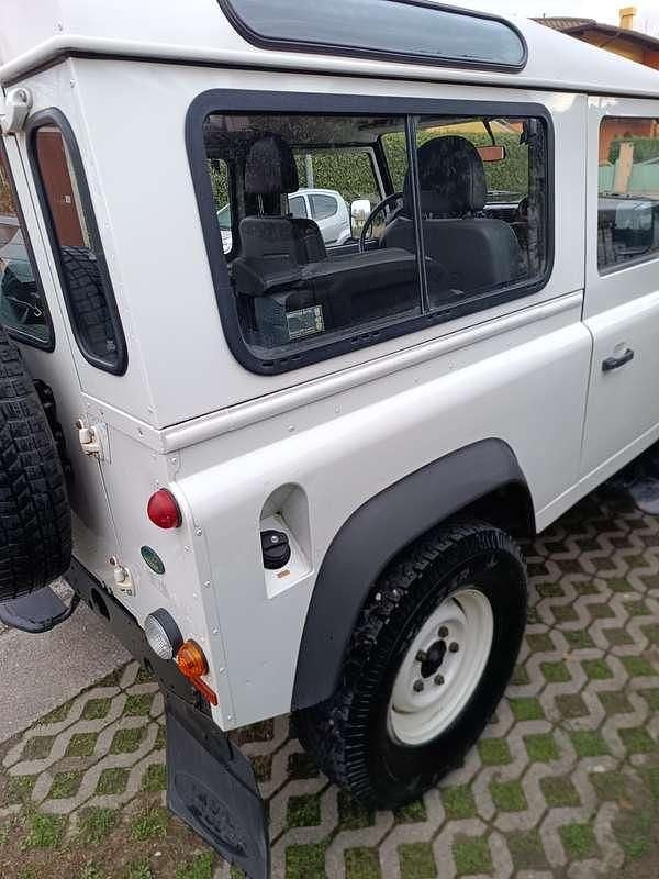 Usata Land Rover Defender S 122 CV (89 kW) 2007 Station wagon