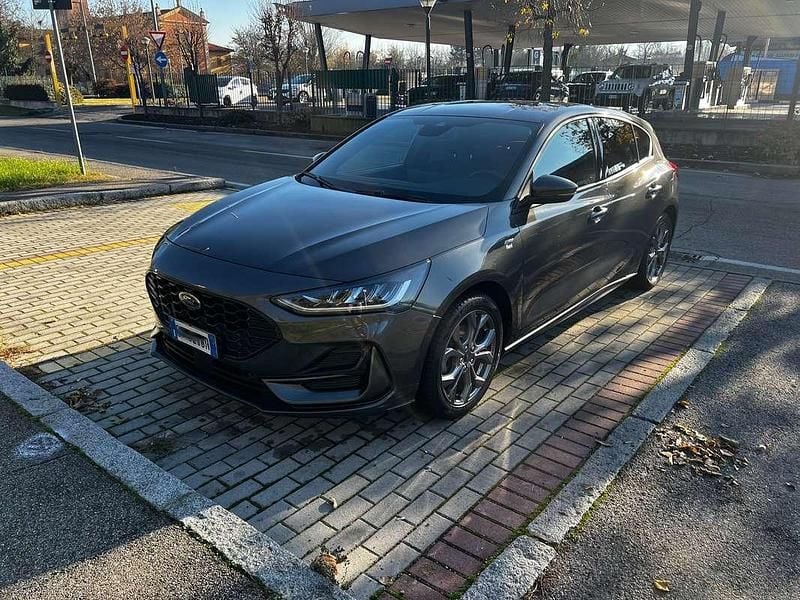 Usata Ford Focus ST-Line 125 CV (91 kW) 2023 Grigio Berlina