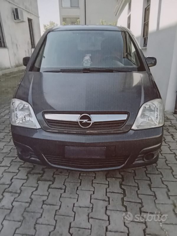 Usata Opel Meriva 75 CV (55 kW) 2006 Grigio Monovolume