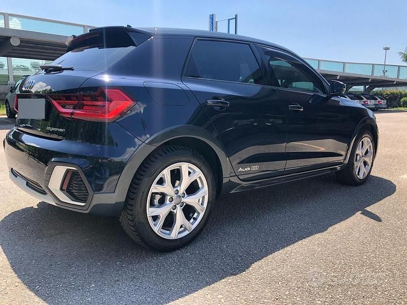 Usata Audi A1 116 CV (85 kW) 2019 Blu SUV