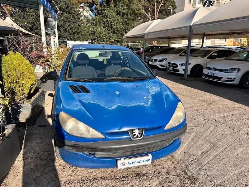 Usata Peugeot 206 59 CV (43 kW) 2000 Blu Berlina
