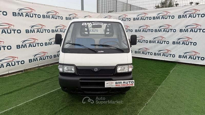 Usata Piaggio Porter 65 CV (47 kW) 2004 Bianco Berlina