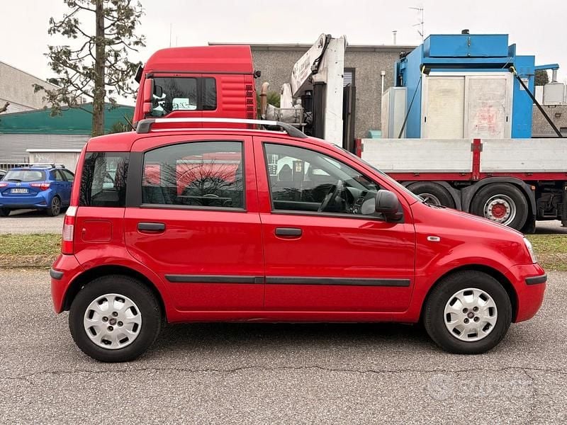 Usata Fiat Panda Emotion 69 CV (50 kW) 2011 Rosso Berlina