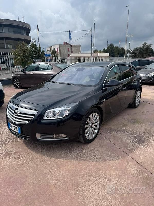 Usata Opel Insignia Cosmo 160 CV (117 kW) 2011 Station wagon