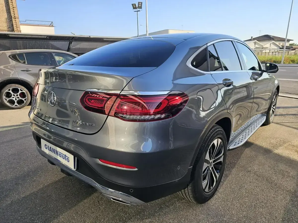 Usata Mercedes GLC200 197 CV (144 kW) 2021 Grigio SUV