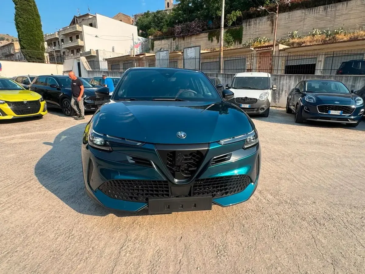 Usata Alfa Romeo GT Junior Edizione Speciale 136 CV (100 kW) 2025 Blu SUV