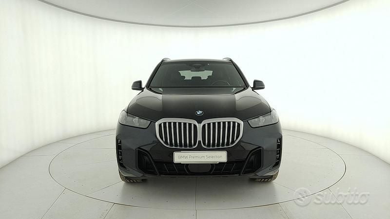 Gebraucht BMW X5 M Sport 298 PS (219 kW) 2024 Schwarz SUV