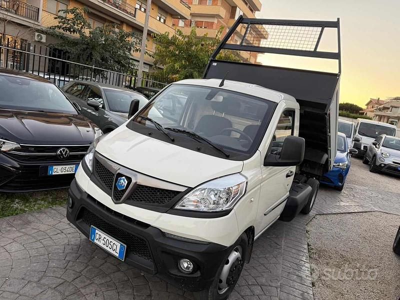 Usata Piaggio Porter 106 CV (77 kW) 2023 Bianco Furgone