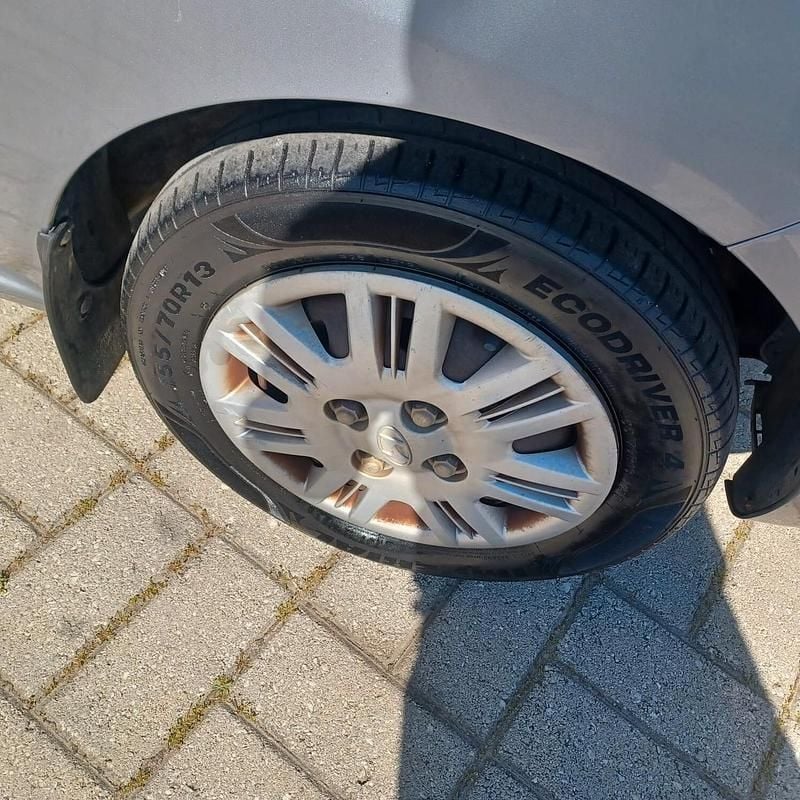 Usata Hyundai Atos 62 CV (45 kW) 2005 Argento Utilitaria