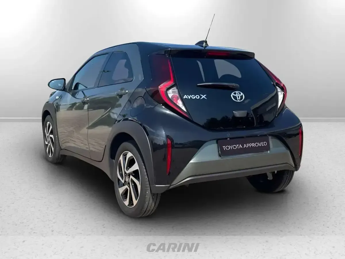 Usata Toyota Aygo X Trend 72 CV (52 kW) 2023 Nero SUV