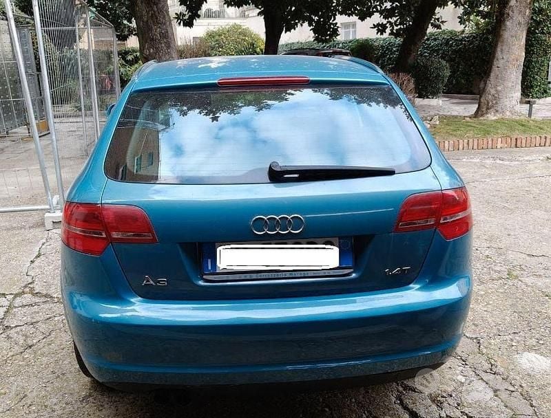 Usado Audi A3 Attraction 125 CV (91 kW) 2010 Azul Utilitario