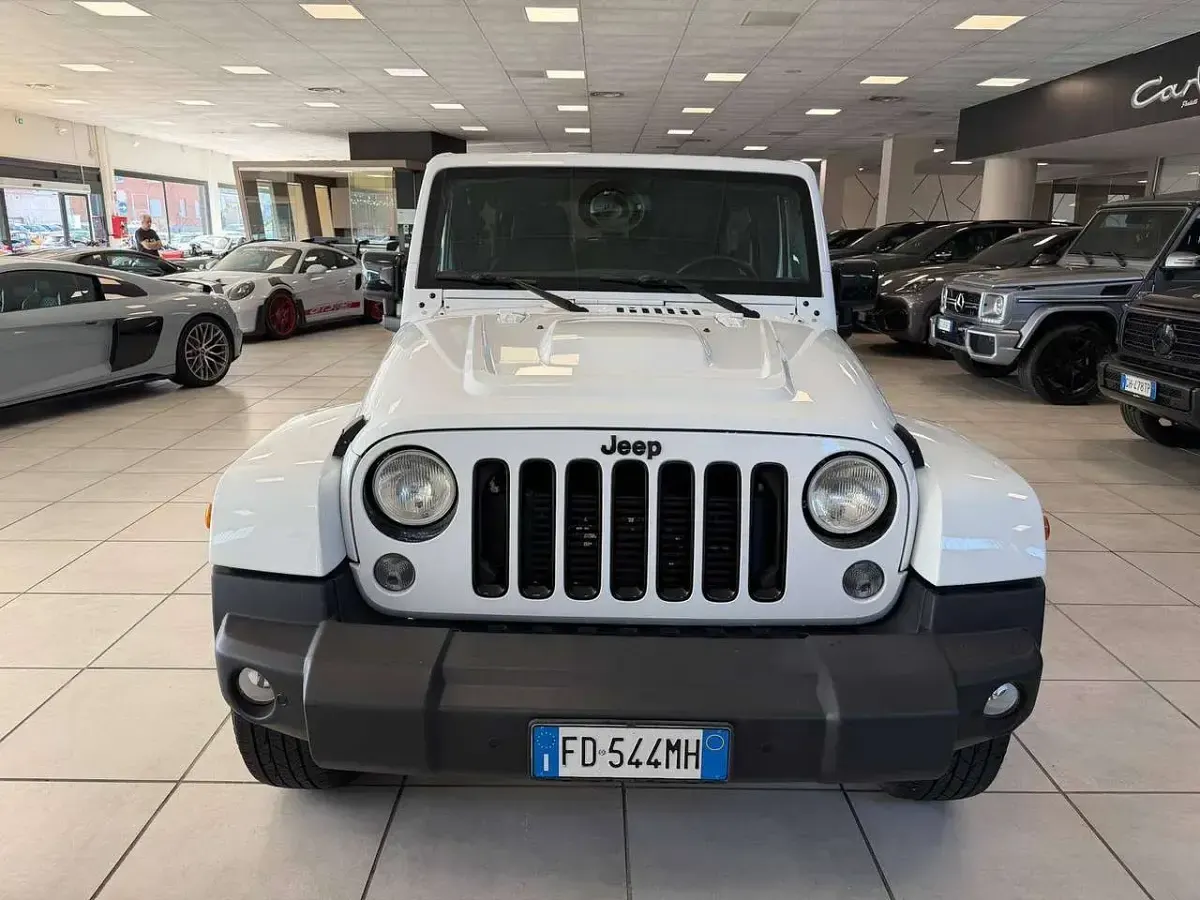 Usata Jeep Wrangler Unlimited 200 CV (147 kW) 2016 Bianco SUV