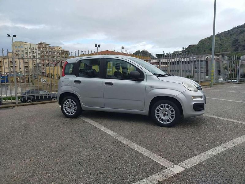 Usata Fiat Panda Pop 69 CV (50 kW) 2020 Grigio Utilitaria